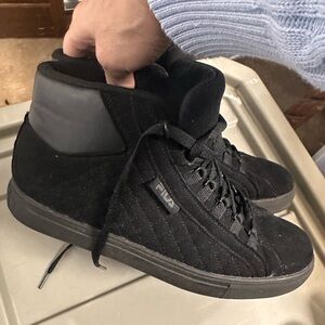 Fila men’s size 8.5 high top sneakers black faux suede quilted leather shoes